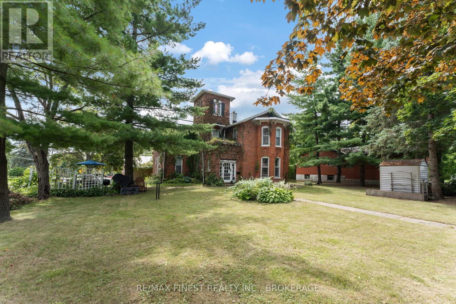 220 Dundas Street W, Greater Napanee, Ontario  K7R 2A8 - Photo 3 - X12028124