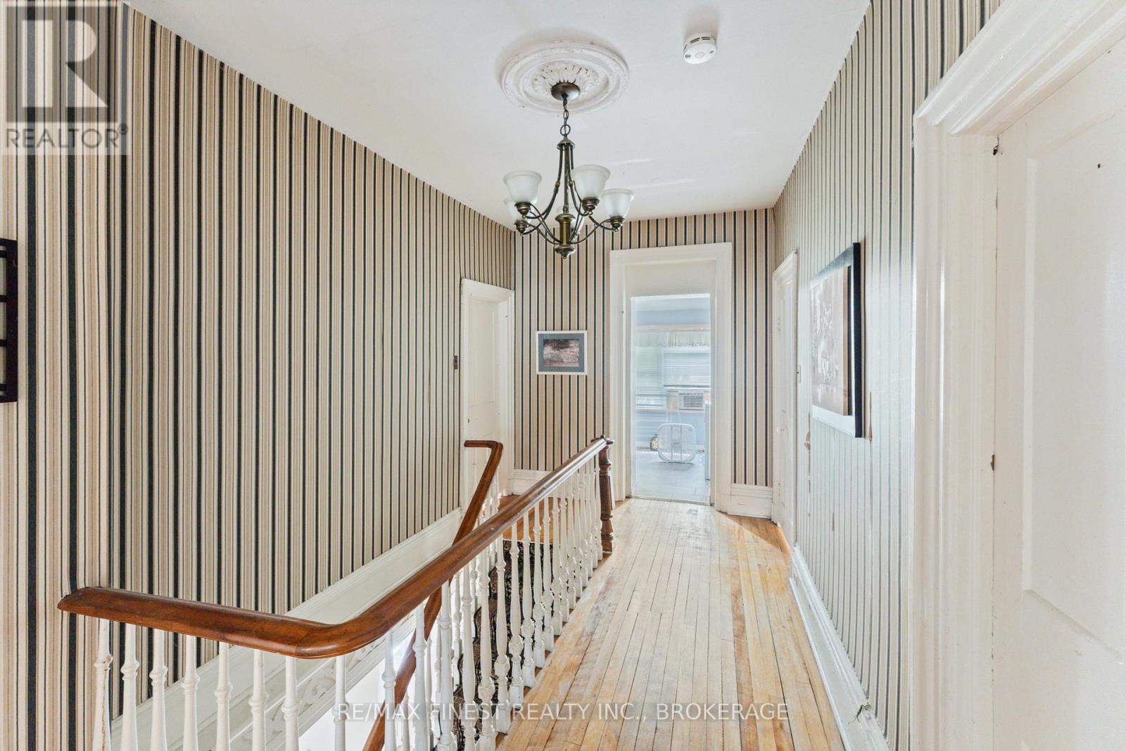 220 Dundas Street W, Greater Napanee, Ontario  K7R 2A8 - Photo 38 - X12028124