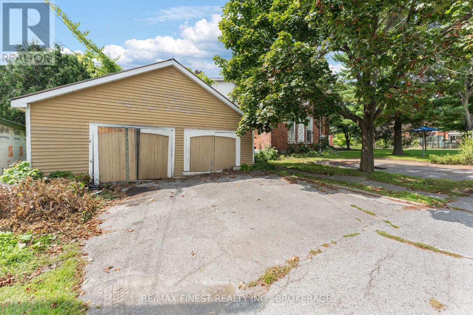 220 Dundas Street W, Greater Napanee, Ontario  K7R 2A8 - Photo 40 - X12028124