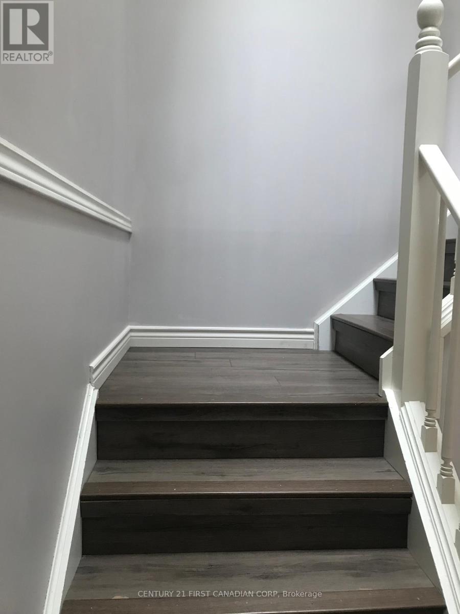 35 - 340 Ambleside Drive, London, Ontario  N6G 4Y5 - Photo 10 - X12028010