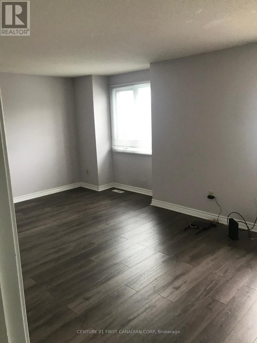35 - 340 Ambleside Drive, London, Ontario  N6G 4Y5 - Photo 16 - X12028010