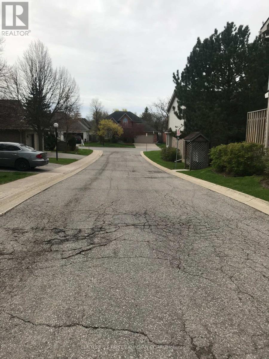 35 - 340 Ambleside Drive, London, Ontario  N6G 4Y5 - Photo 2 - X12028010