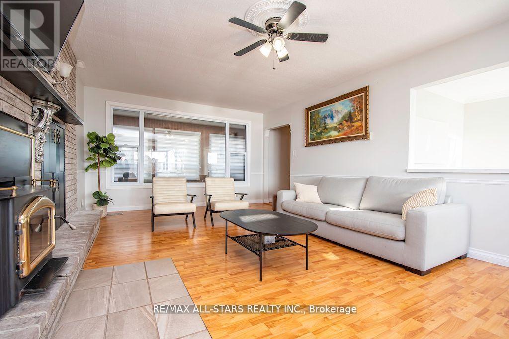 122 Fenelon Drive, Kawartha Lakes, Ontario  K0M 1G0 - Photo 11 - X12028157