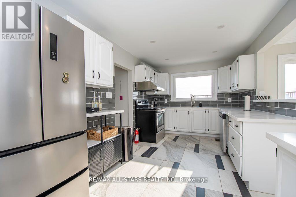 122 Fenelon Drive, Kawartha Lakes, Ontario  K0M 1G0 - Photo 19 - X12028157