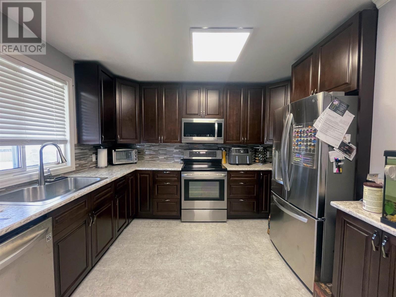2 Essa Pl, Manitouwadge, Ontario  P0T 2C0 - Photo 4 - TB243117