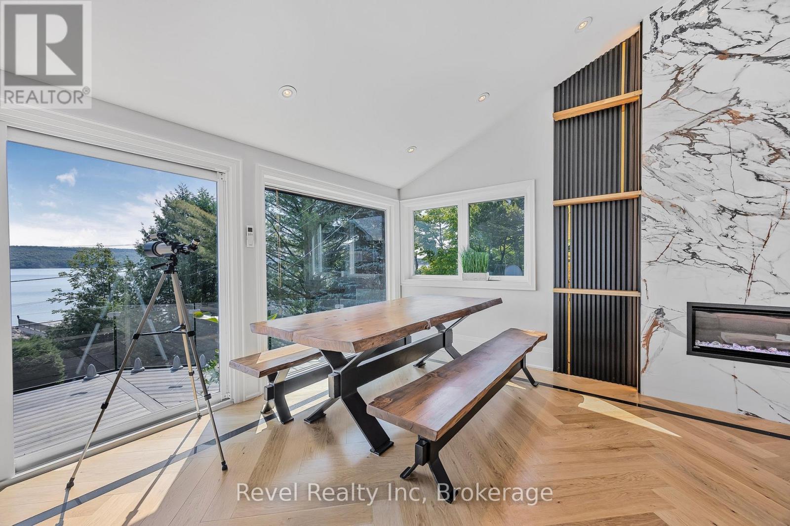 237 West Shore Drive, Tiny, Ontario  L9M 0M7 - Photo 10 - S12028065