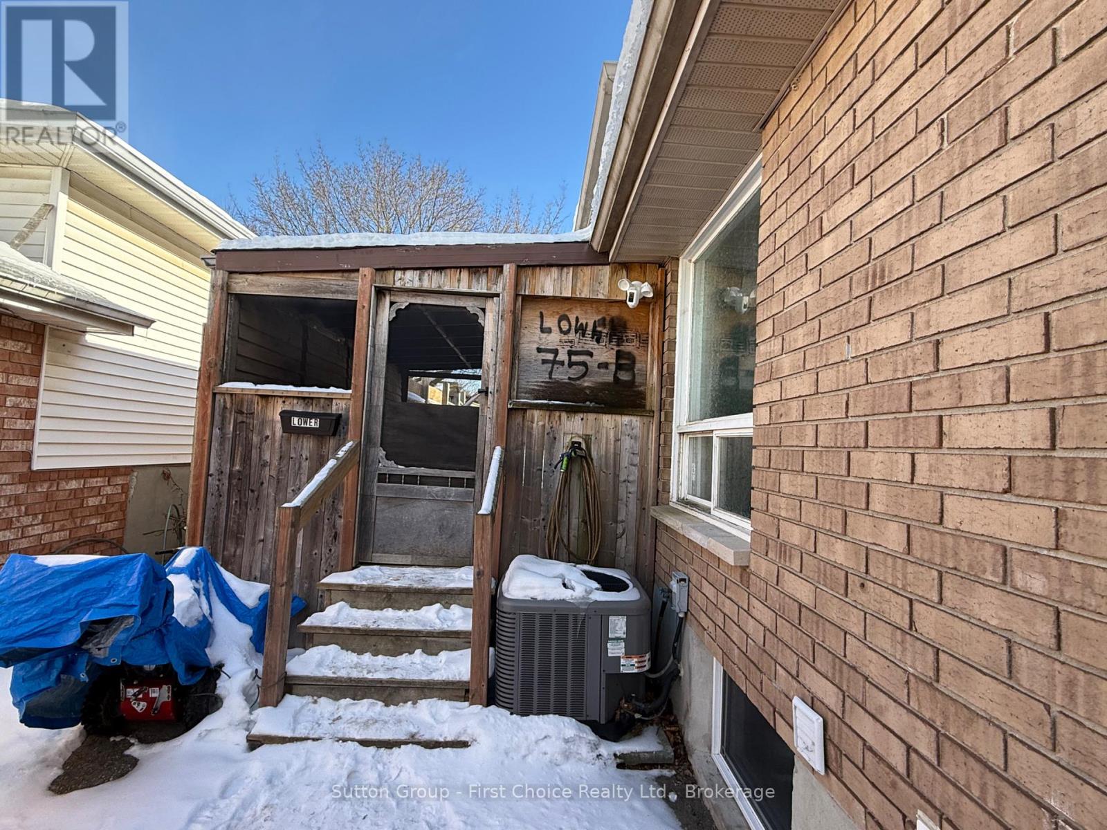 75 Cleveland Place, London South, Ontario  N5Z 4T5 - Photo 3 - X12028110