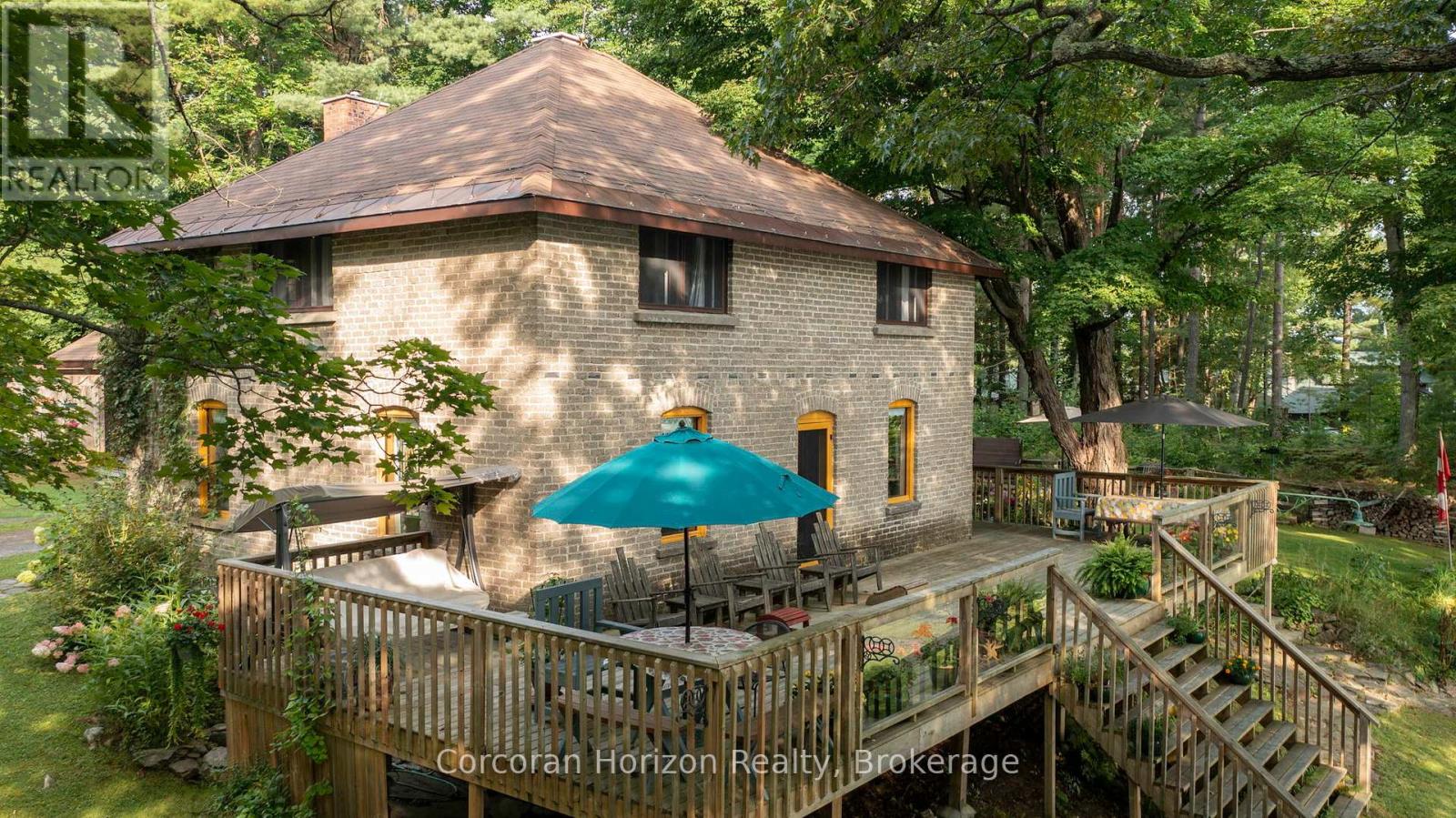 1641 Walkers Point Road, Muskoka Lakes, Ontario  P1P 1R2 - Photo 4 - X12028176