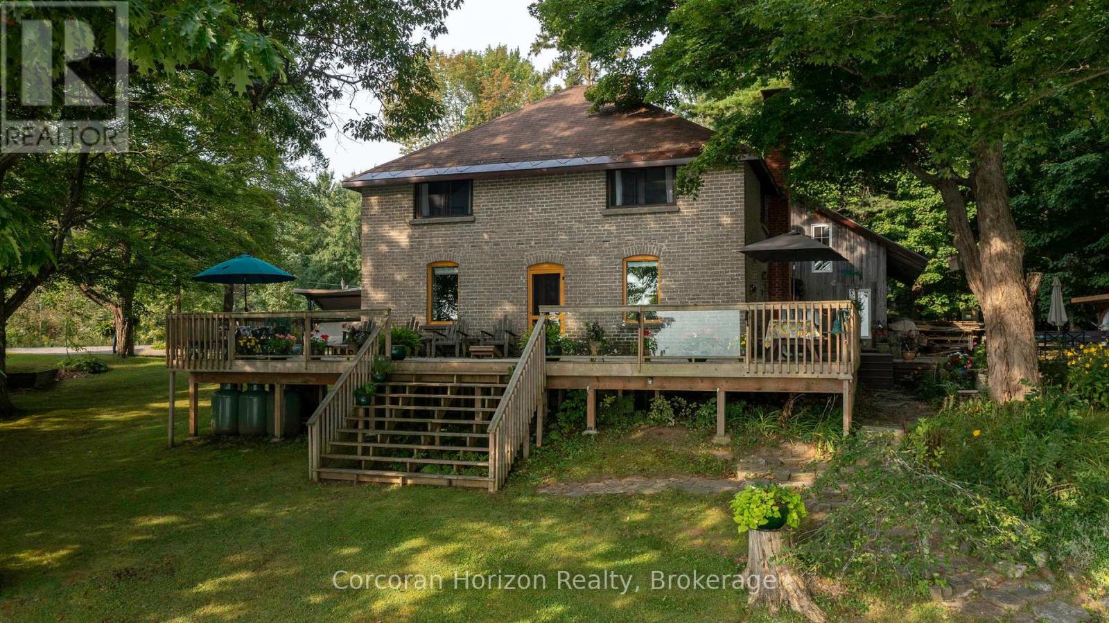 1641 Walkers Point Road, Muskoka Lakes, Ontario  P1P 1R2 - Photo 6 - X12028176