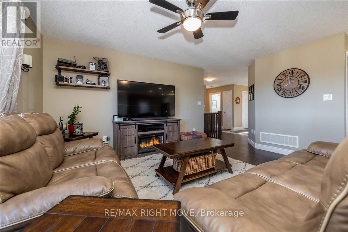 Property at 26 HUNTER AVENUE image 4