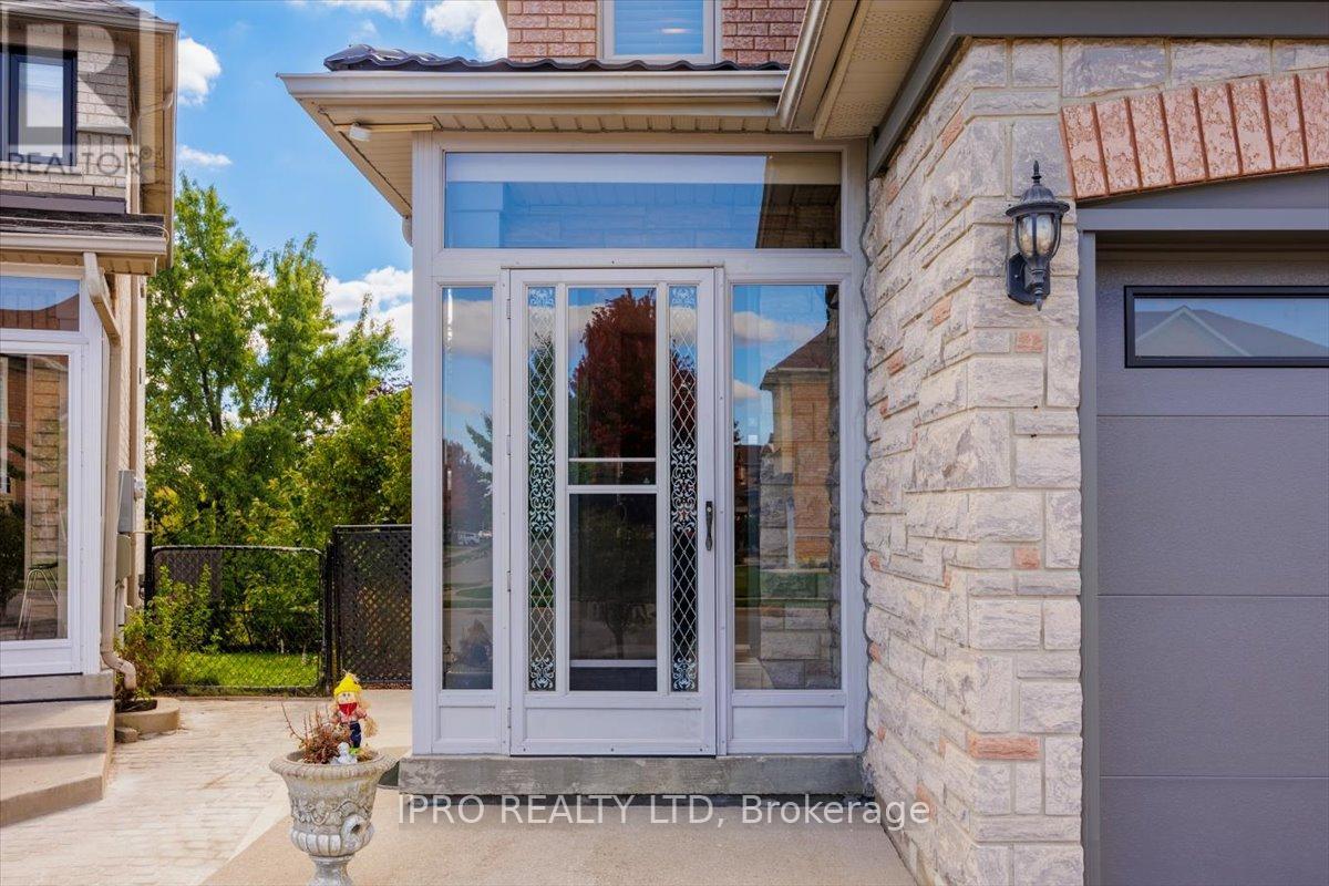 Property at 36 PACIFIC WIND CRESCENT image 2