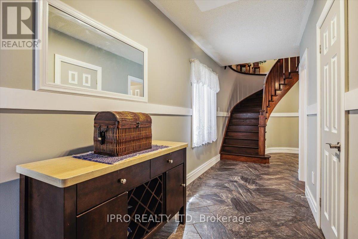 Property at 36 PACIFIC WIND CRESCENT image 5