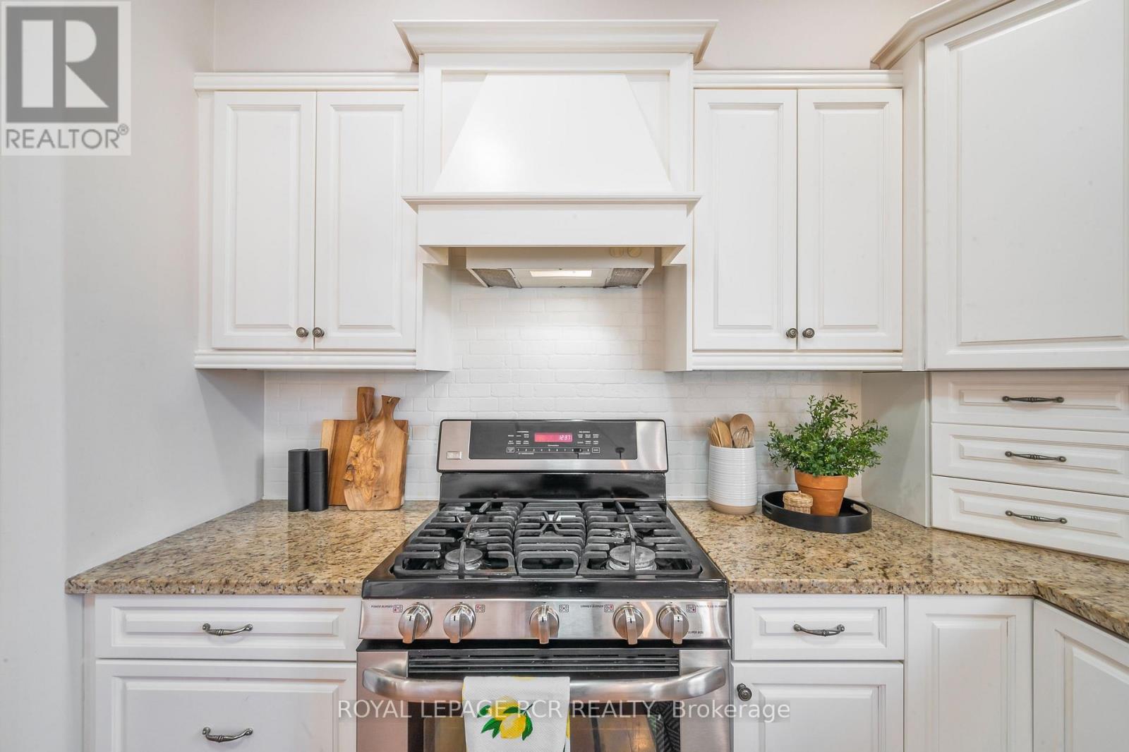 8 Madill Drive, Mono, Ontario  L9W 6G3 - Photo 14 - X12028051