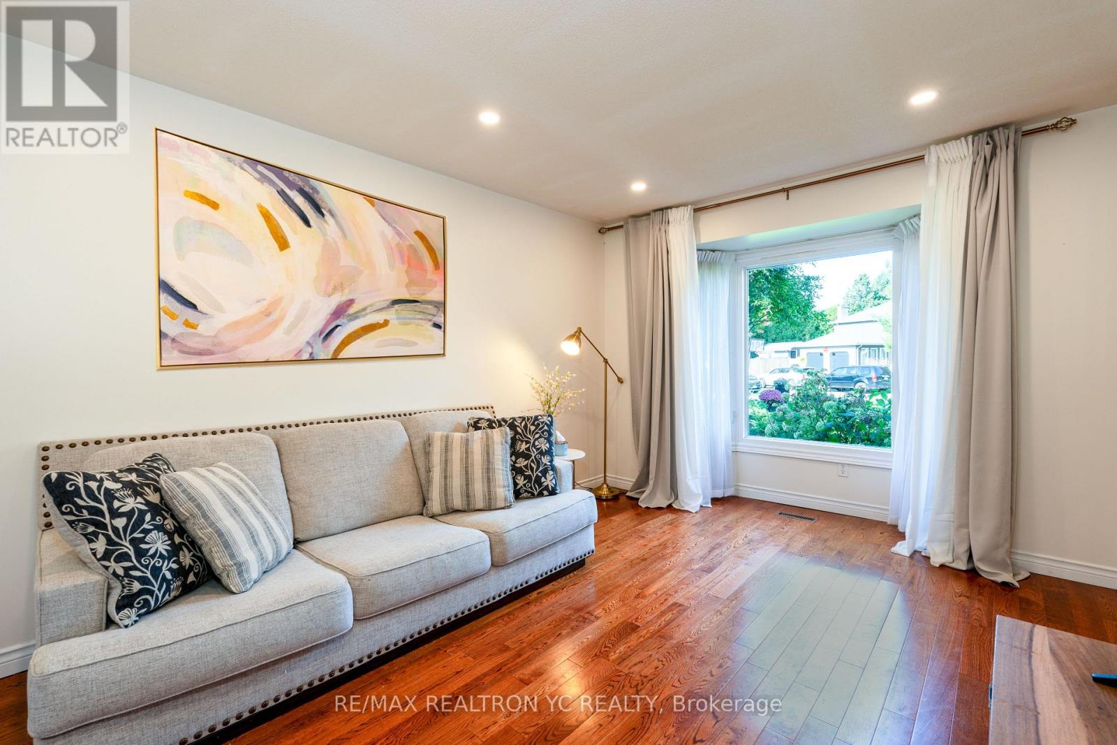 Property at 71 CHALFONT ROAD image 5