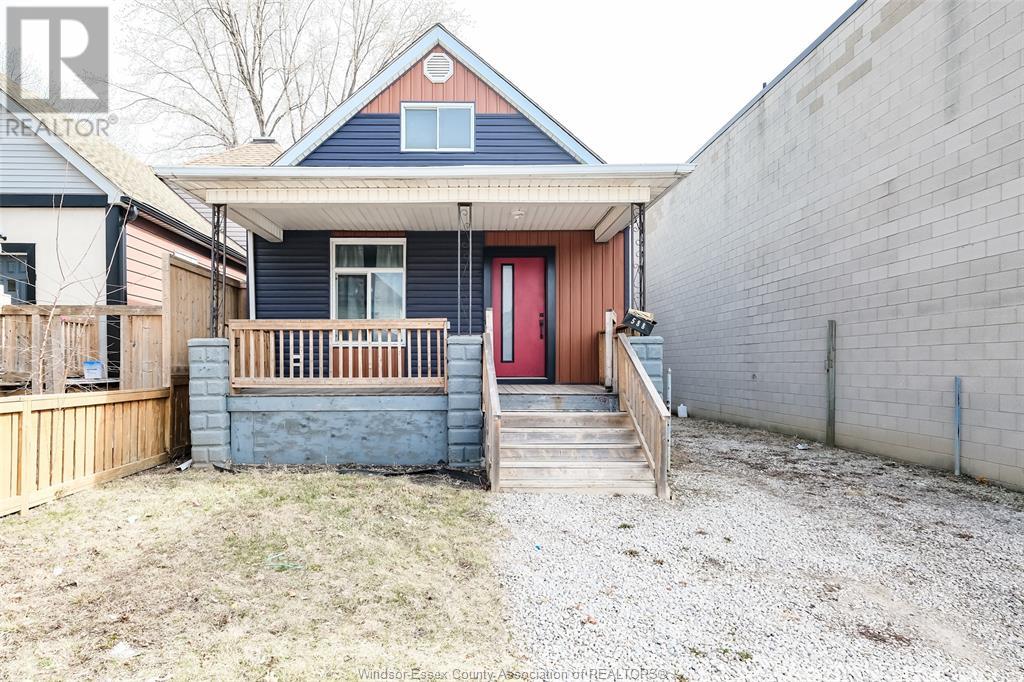 Property at 588 CARON image 2