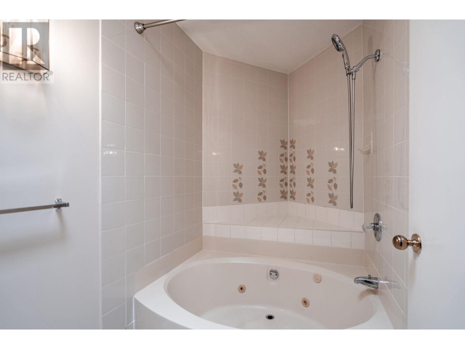306 7660 Minoru Boulevard, Richmond, British Columbia  V6Y 1Z5 - Photo 20 - R2979655