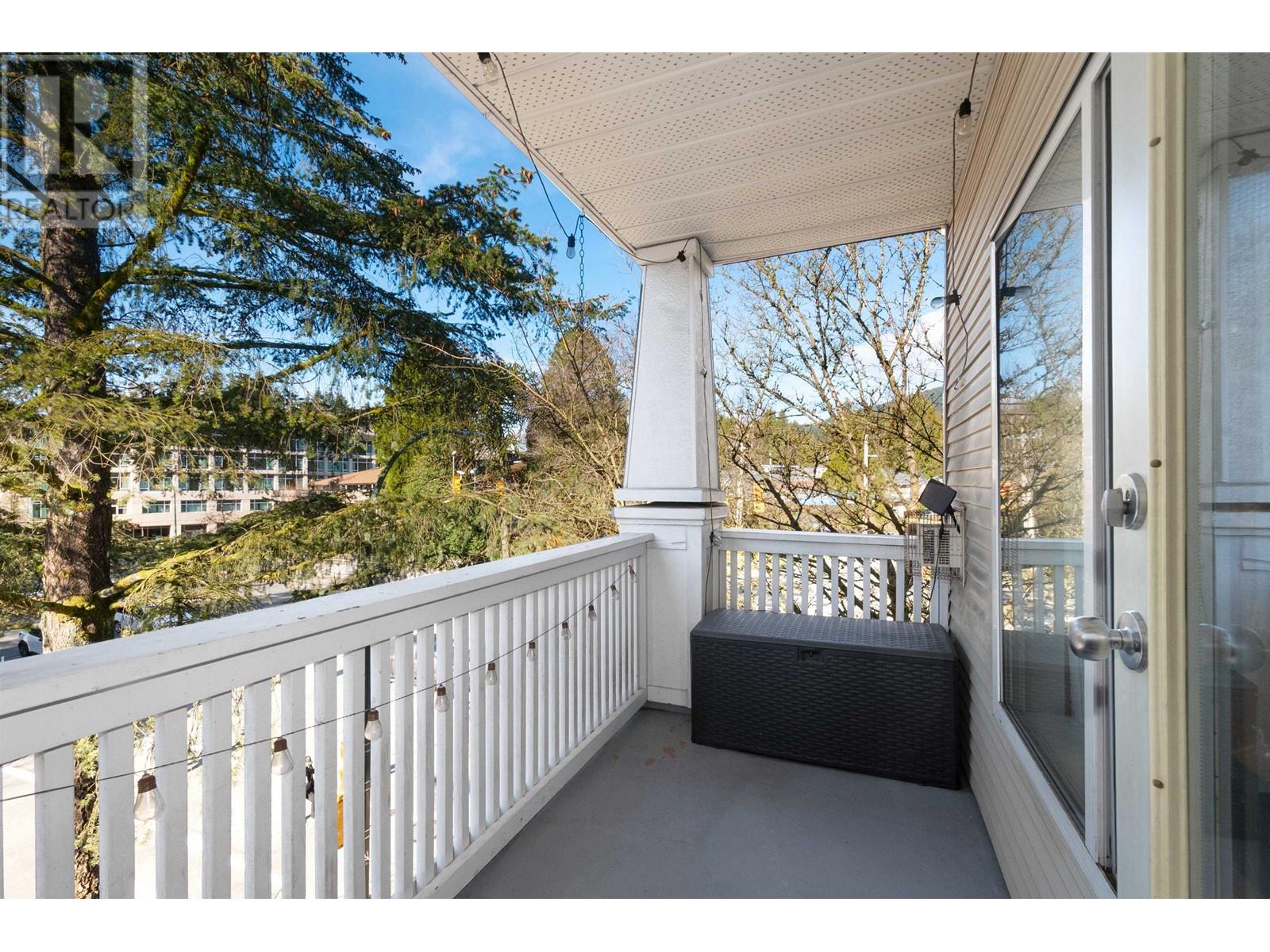 405 1111 Lynn Valley Road, North Vancouver, British Columbia  V7J 3V4 - Photo 10 - R2979674