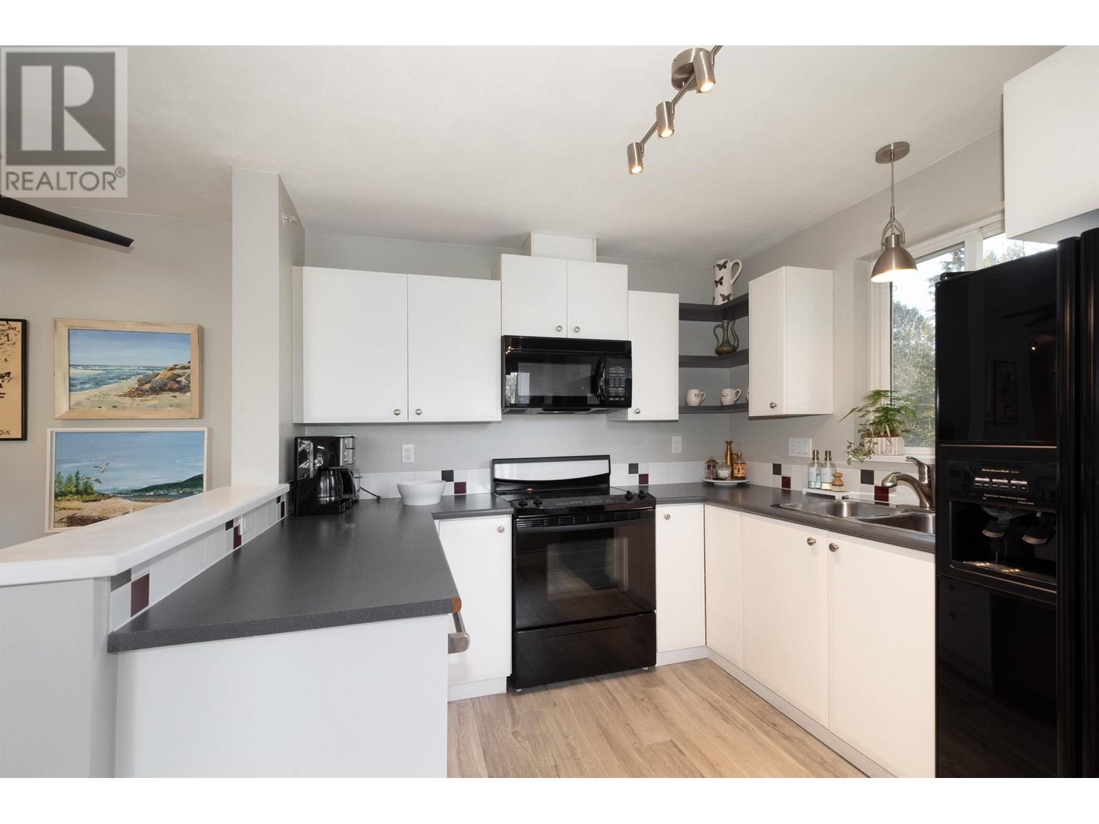 405 1111 Lynn Valley Road, North Vancouver, British Columbia  V7J 3V4 - Photo 9 - R2979674