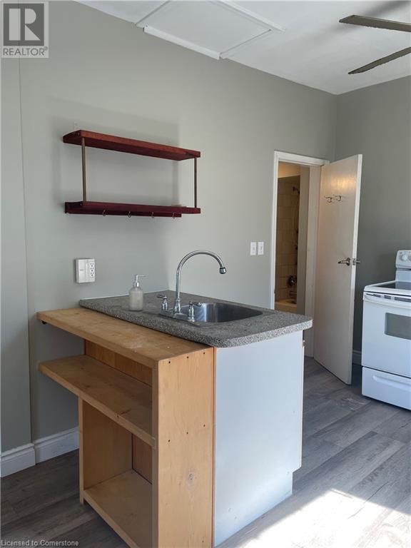 163 Queen Street N Unit# 3, Kitchener, Ontario  N2H 2H8 - Photo 4 - 40707962