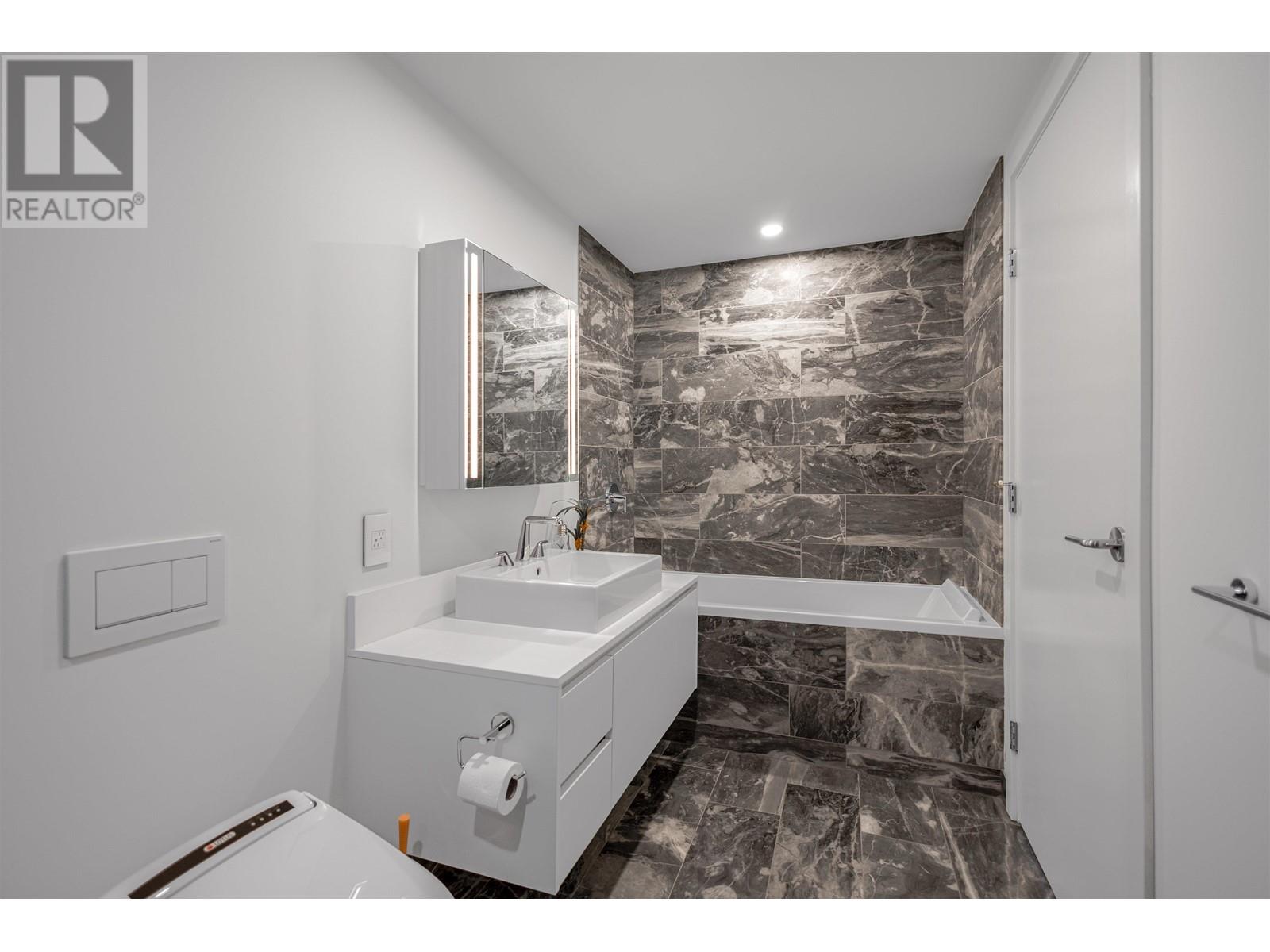 4702 1480 Howe Street, Vancouver, British Columbia  V6Z 1R8 - Photo 11 - R2979670