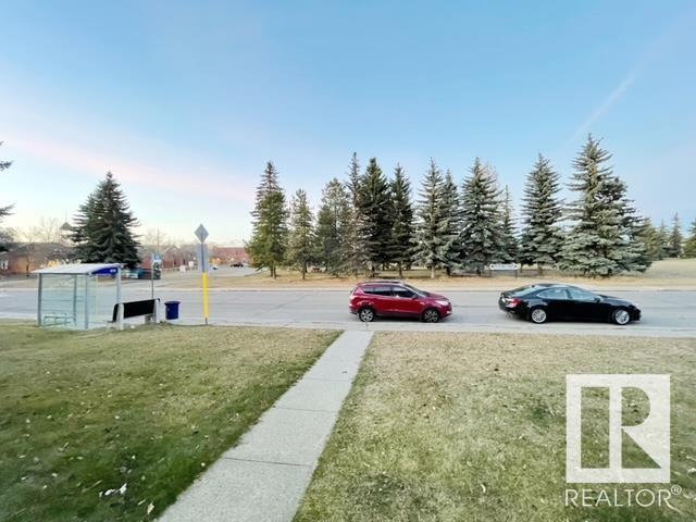 4007 12 Av Nw Nw, Edmonton, Alberta  T6L 2K2 - Photo 2 - E4426341