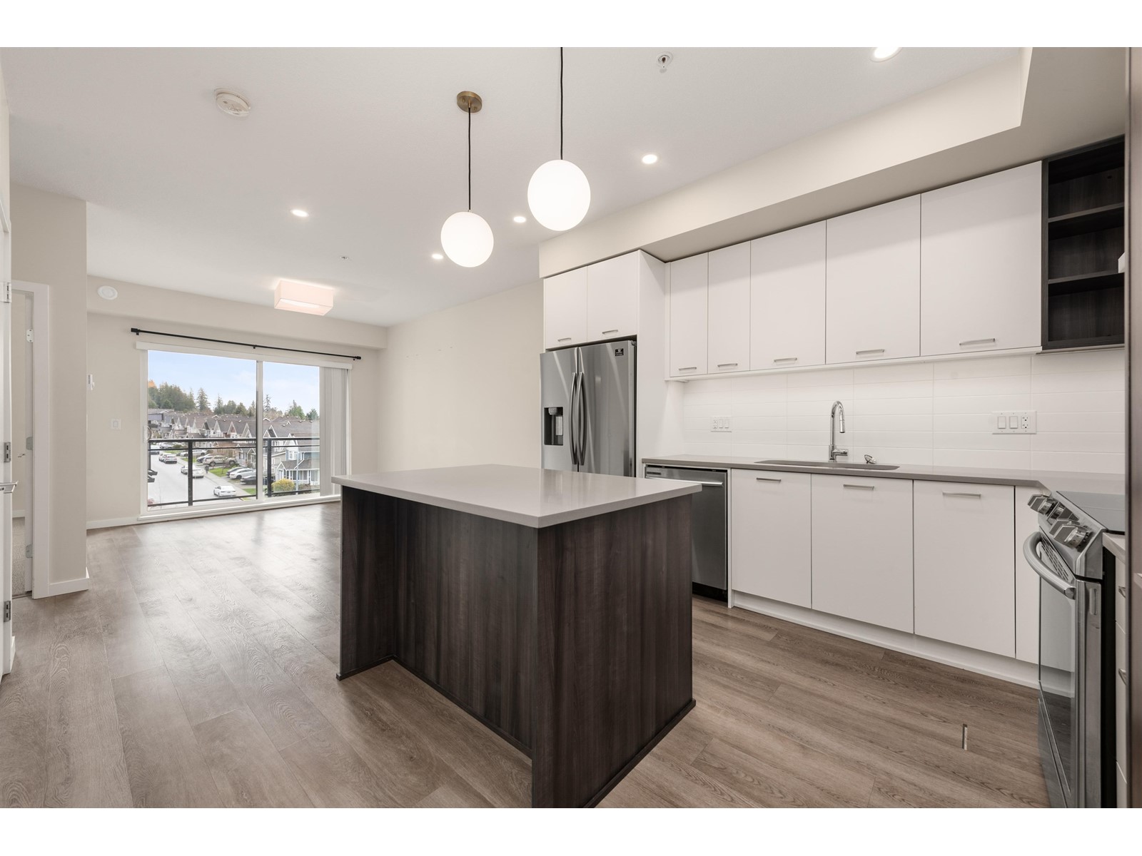 B407 20087 68 AVENUE, Langley, British Columbia