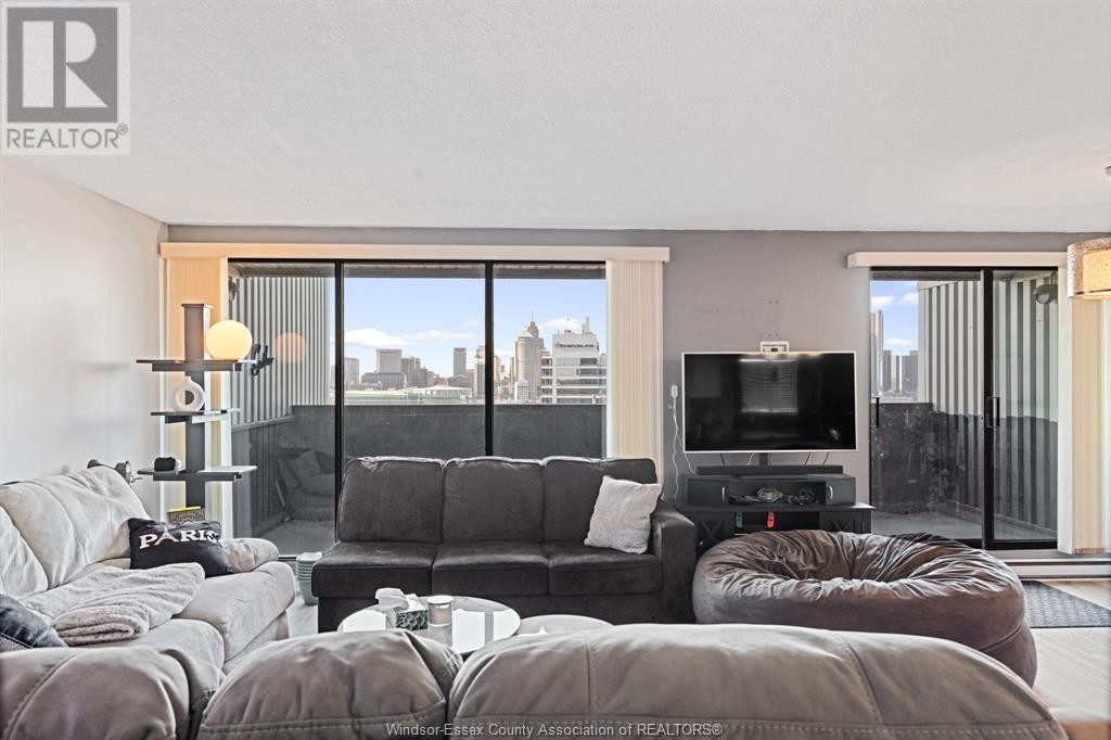 Property at 380 PELISSIER Unit# 1608 image 5