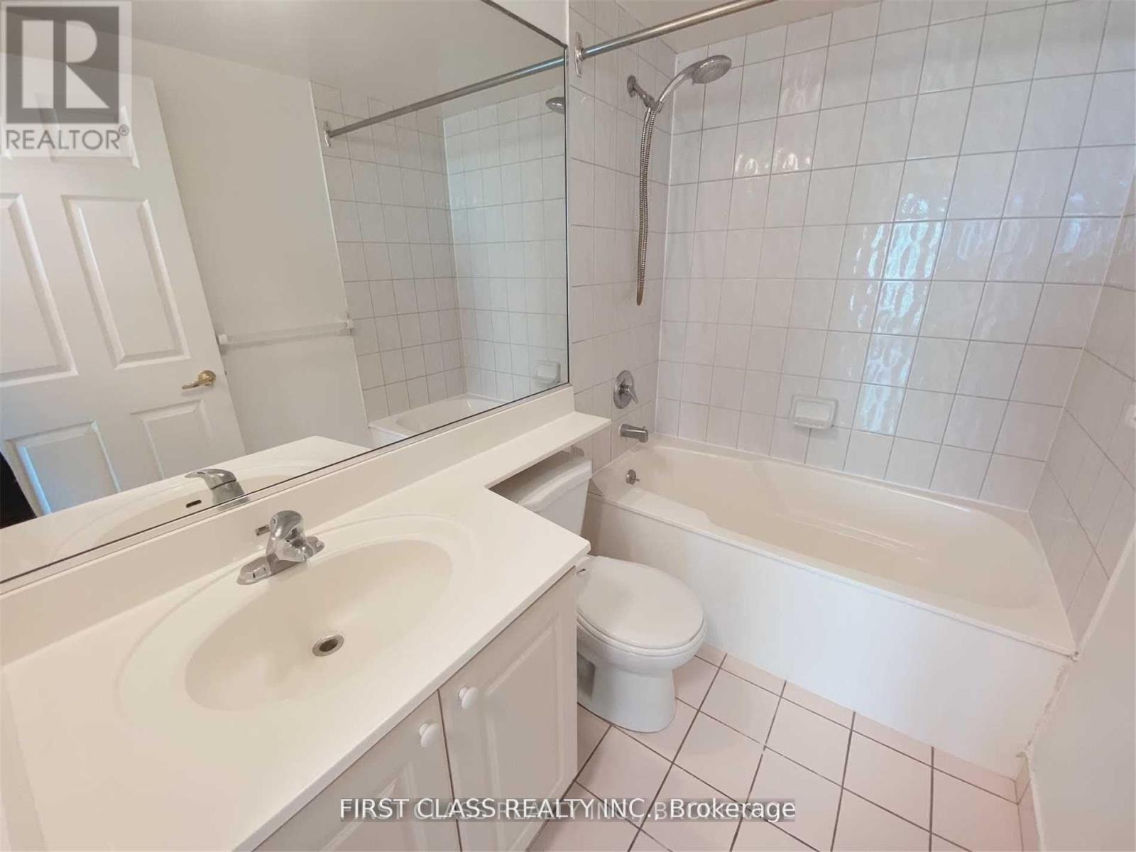 606 - 8 Lee Centre Drive, Toronto, Ontario  M1H 3H8 - Photo 12 - E12028189