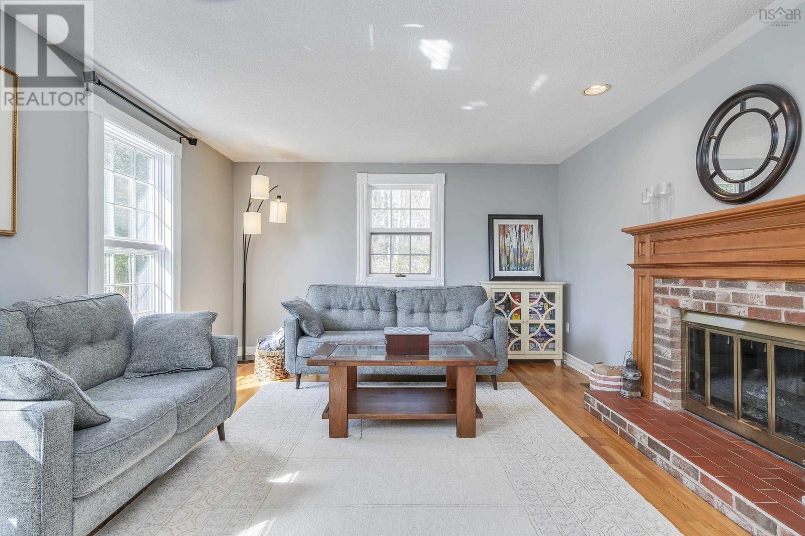 19 Snow Drive, Fall River, Nova Scotia  B2T 1E8 - Photo 6 - 202505261