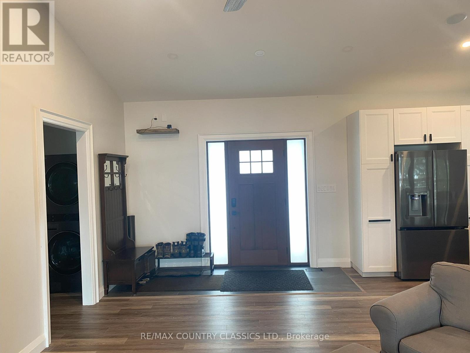 1047 Hinterland Trail, Highlands East, Ontario  K0L 1C0 - Photo 12 - X12025431