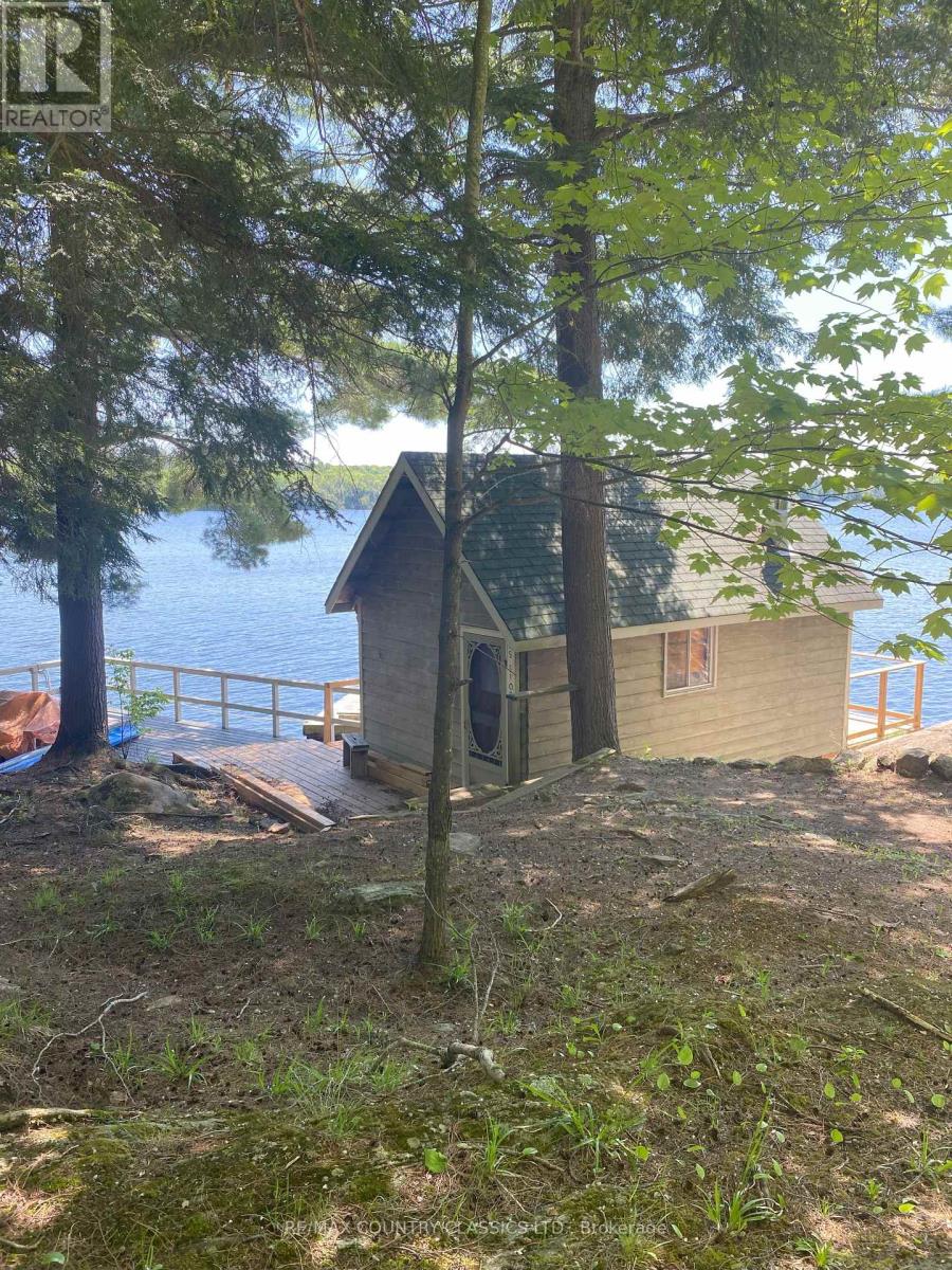 1047 Hinterland Trail, Highlands East, Ontario  K0L 1C0 - Photo 34 - X12025431