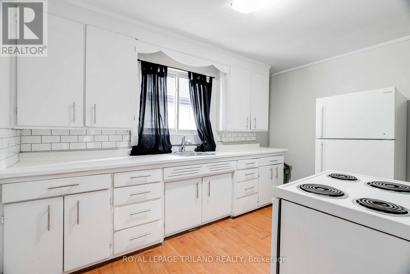 7 Marmora Street, London East (East L), Ontario  N5Z 1Z4 - Photo 6 - X12028372