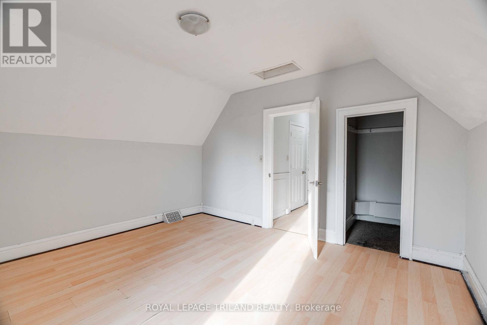 7 Marmora Street, London East (East L), Ontario  N5Z 1Z4 - Photo 8 - X12028372