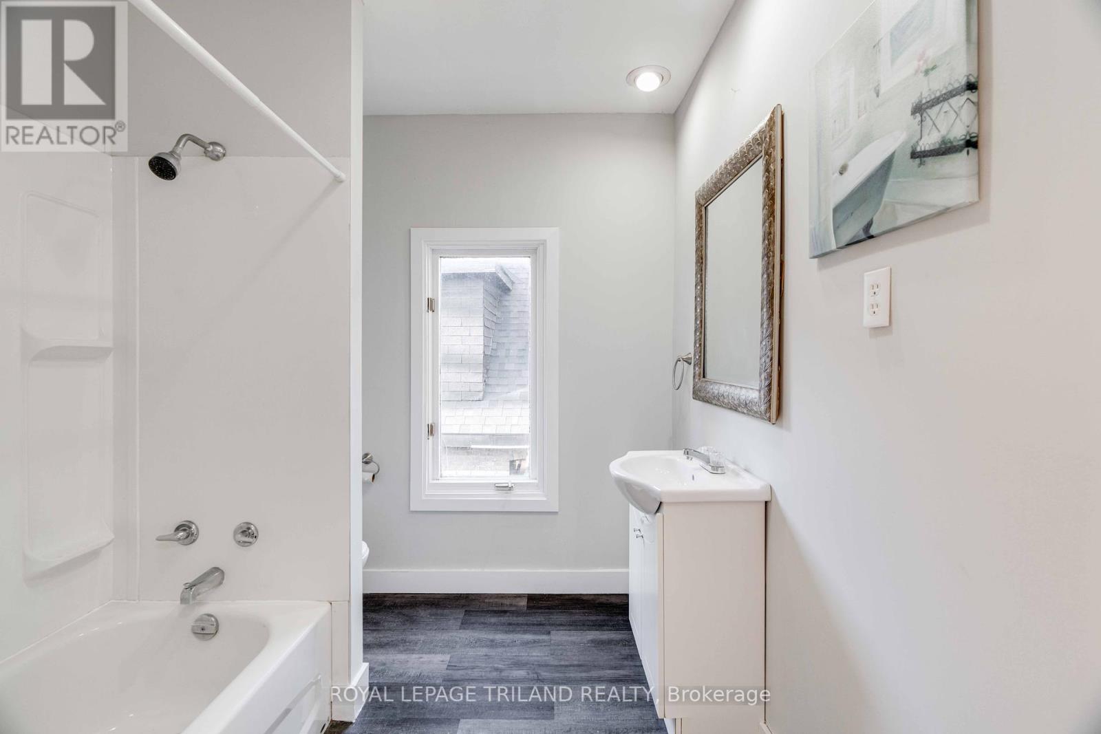 7 Marmora Street, London East (East L), Ontario  N5Z 1Z4 - Photo 9 - X12028372
