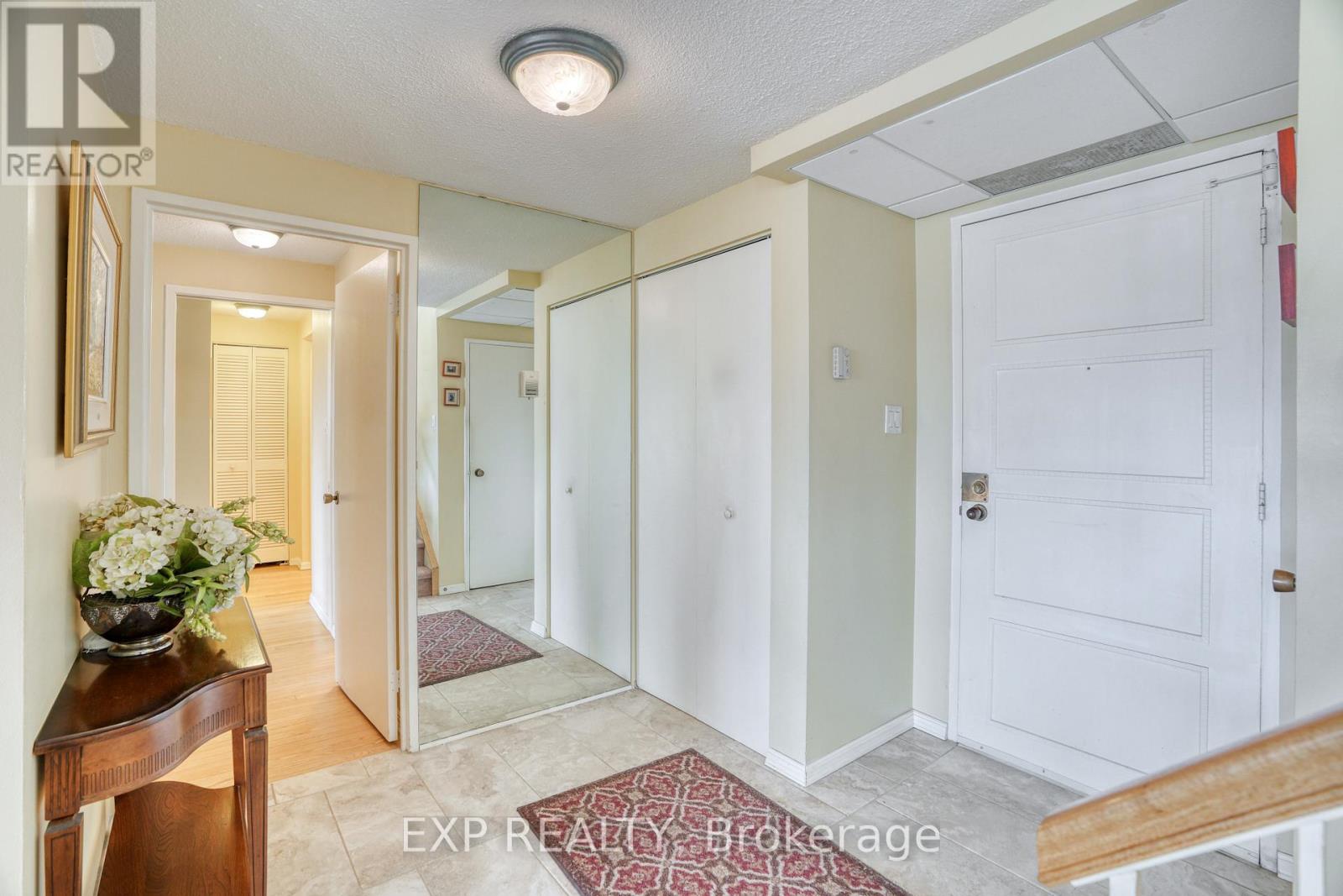 Property at 1104 - 373 LAURIER AVENUE E image 2