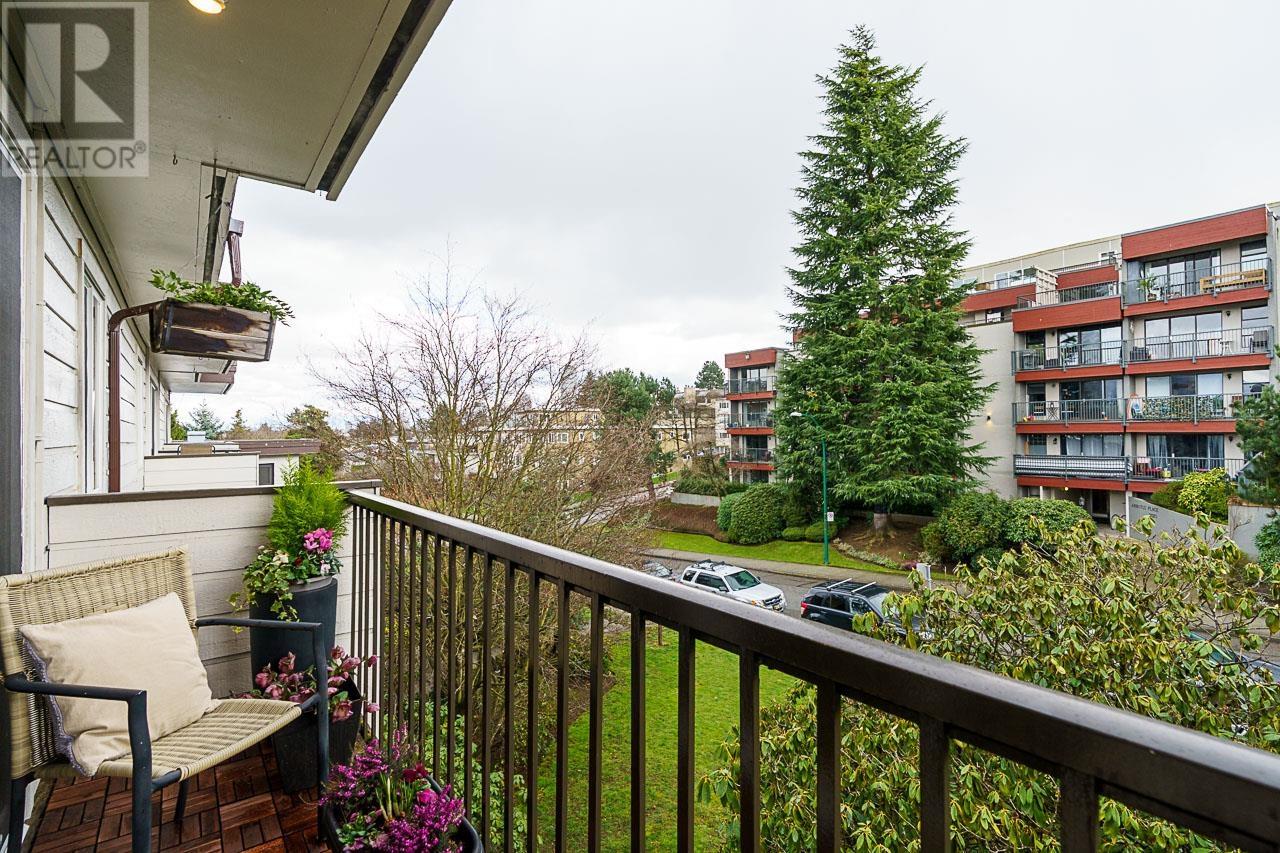 406 2125 W 2nd Avenue, Vancouver, British Columbia  V6K 1H7 - Photo 8 - R2979595
