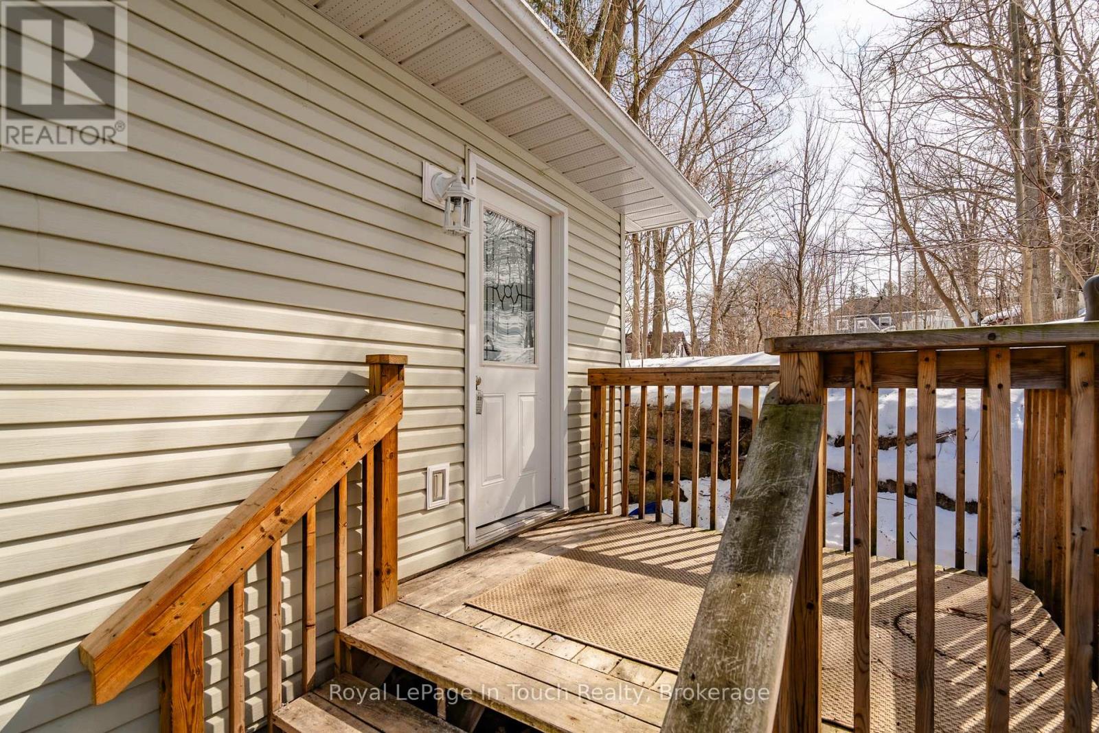 Property at 679 MONTREAL STREET image 5