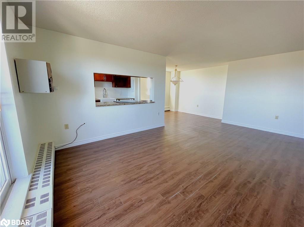 414 Blake Street Unit# 802, Barrie, Ontario  L4M 5J7 - Photo 12 - 40707369