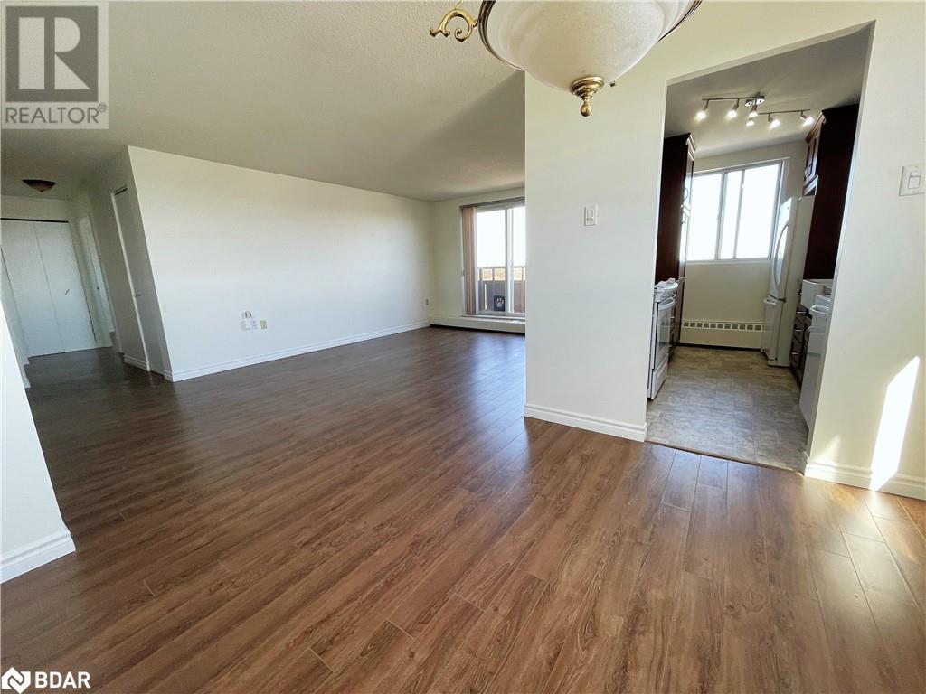 414 Blake Street Unit# 802, Barrie, Ontario  L4M 5J7 - Photo 14 - 40707369