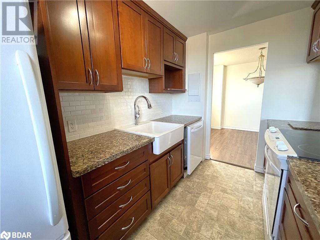414 Blake Street Unit# 802, Barrie, Ontario  L4M 5J7 - Photo 6 - 40707369
