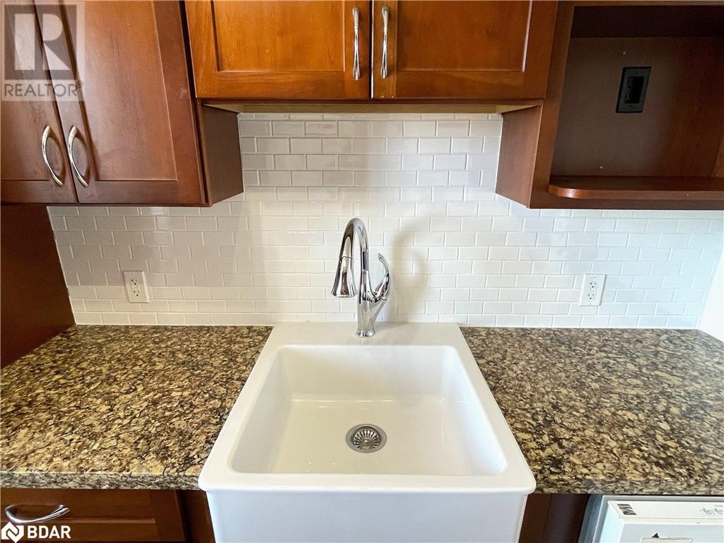 414 Blake Street Unit# 802, Barrie, Ontario  L4M 5J7 - Photo 7 - 40707369