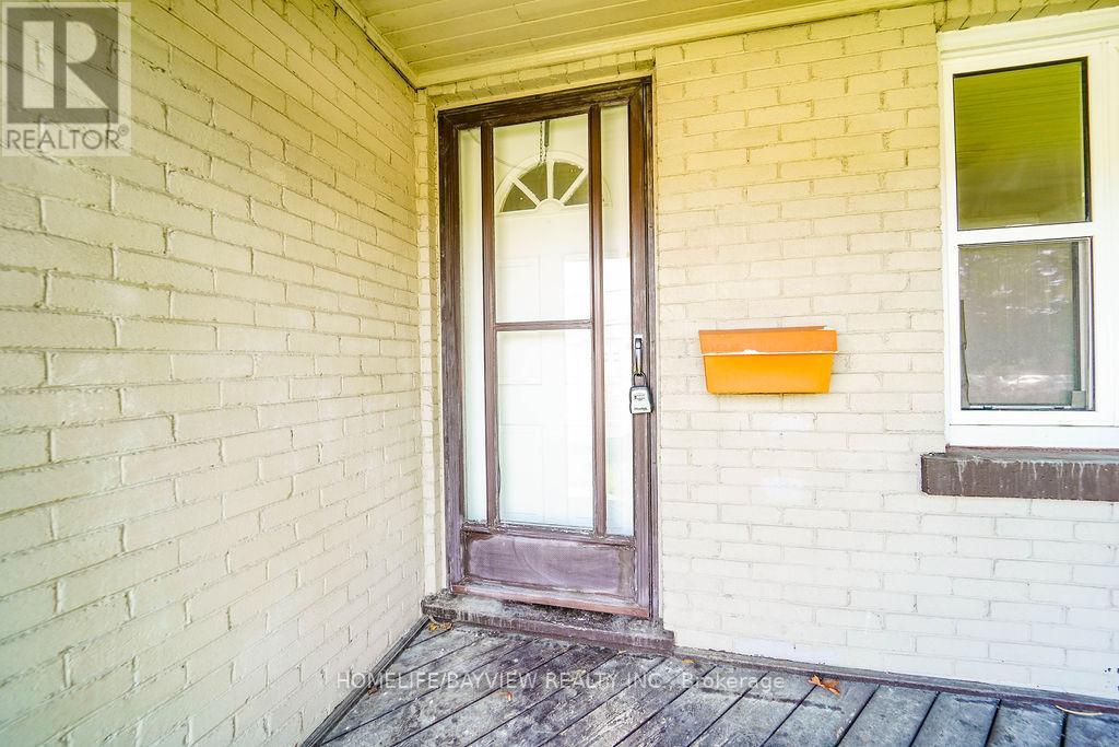 Property at 187 PARK ROAD S image 5