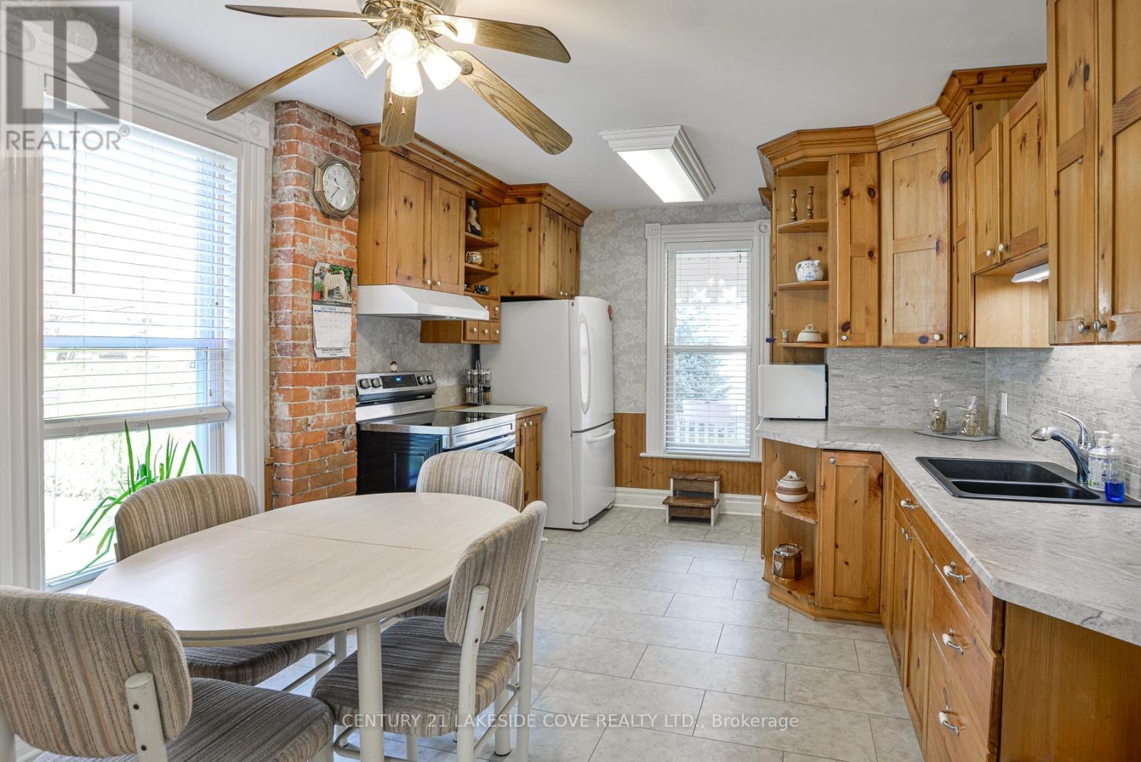 2189 Concession 4 Road, Ramara, Ontario  L0K 1B0 - Photo 12 - S12028441