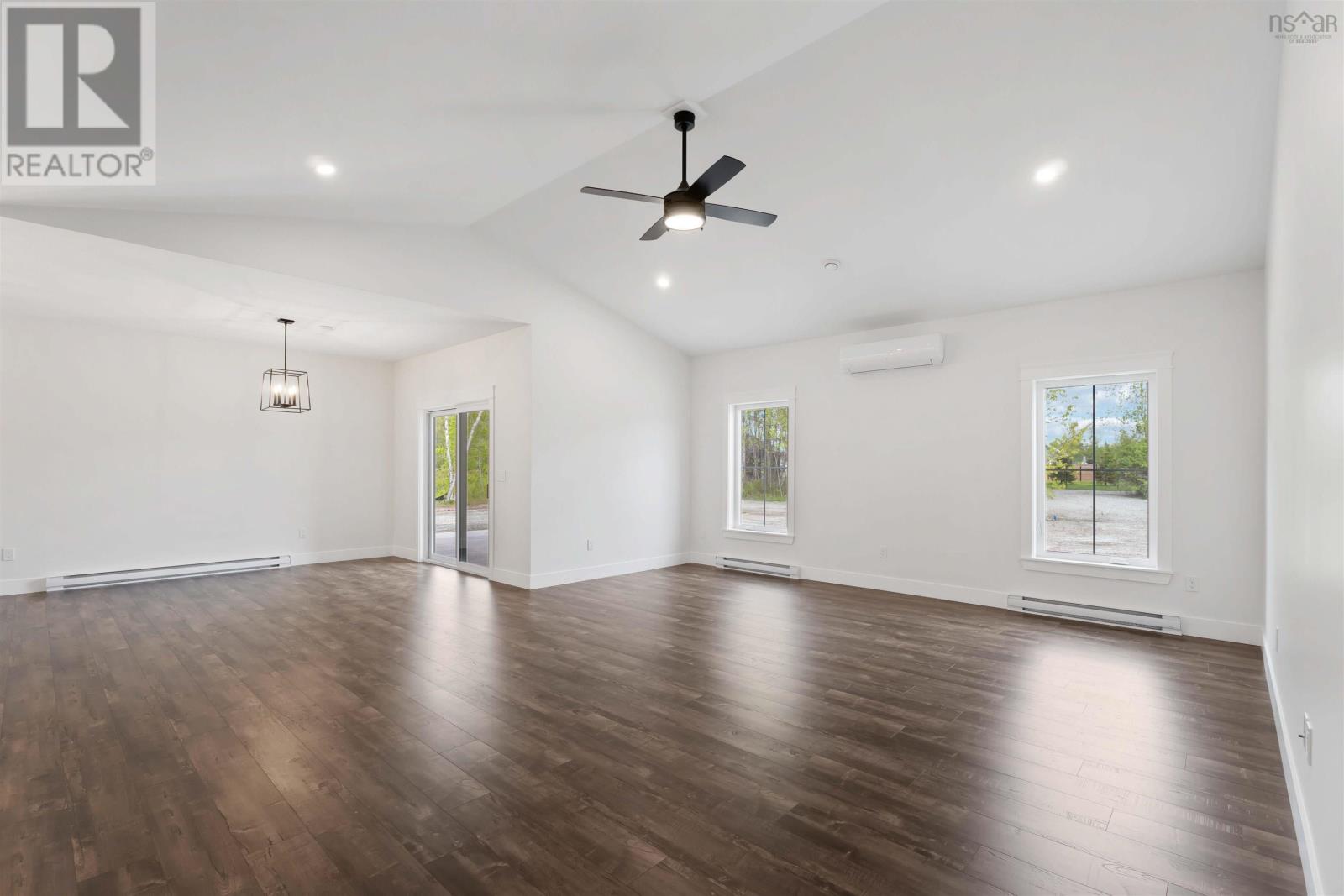 18 Kearne Avenue, Kingston, Nova Scotia  B0P 1R0 - Photo 10 - 202505241