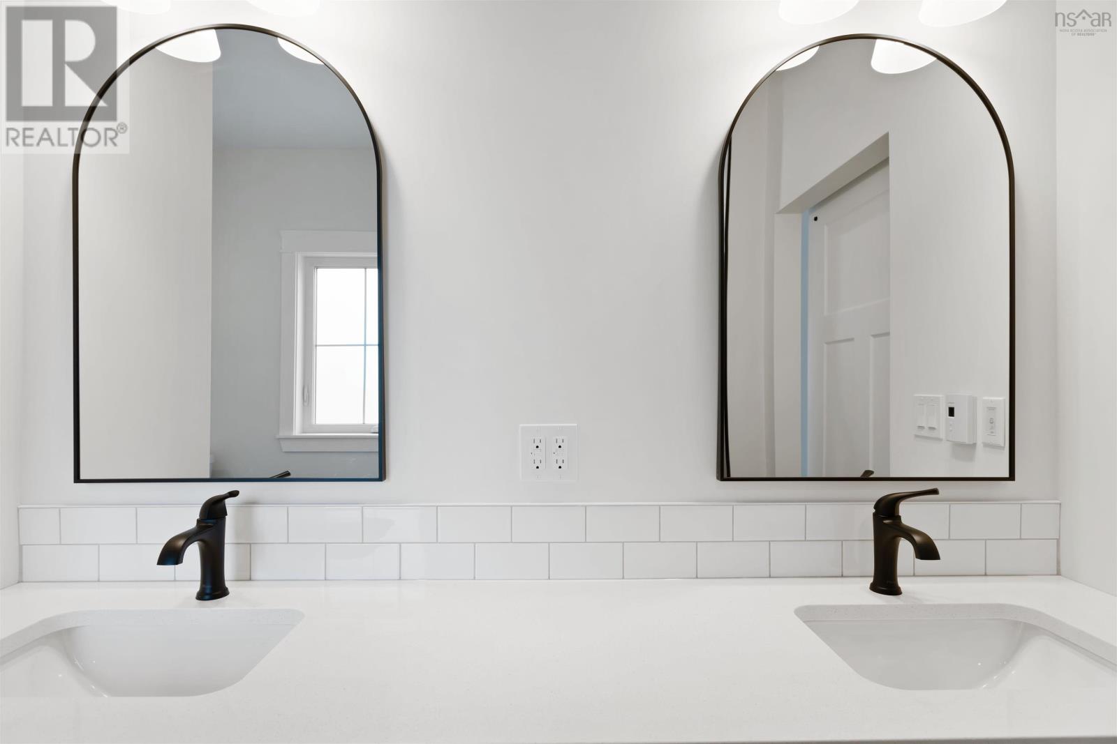 18 Kearne Avenue, Kingston, Nova Scotia  B0P 1R0 - Photo 23 - 202505241