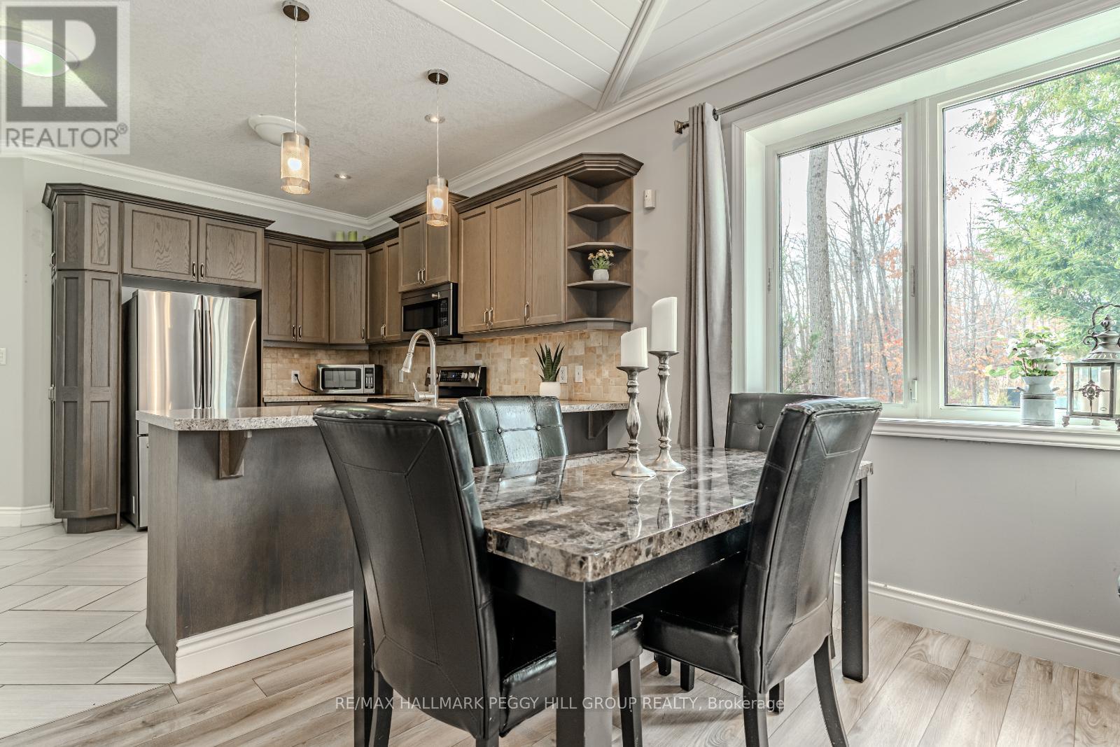 2 Jordan Lane, Huntsville, Ontario  P1H 1K9 - Photo 4 - X12028406