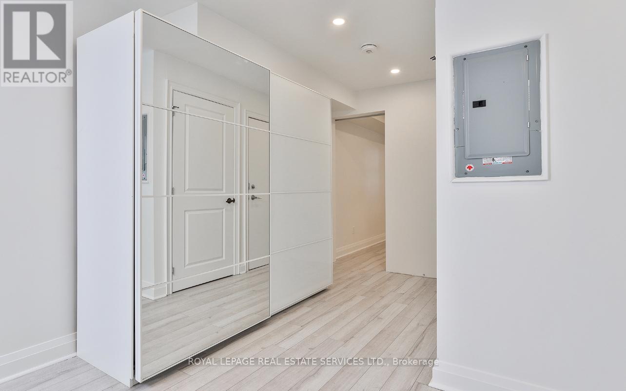 995 Bloor Street W, Toronto, Ontario  M6H 1M1 - Photo 12 - C12023868