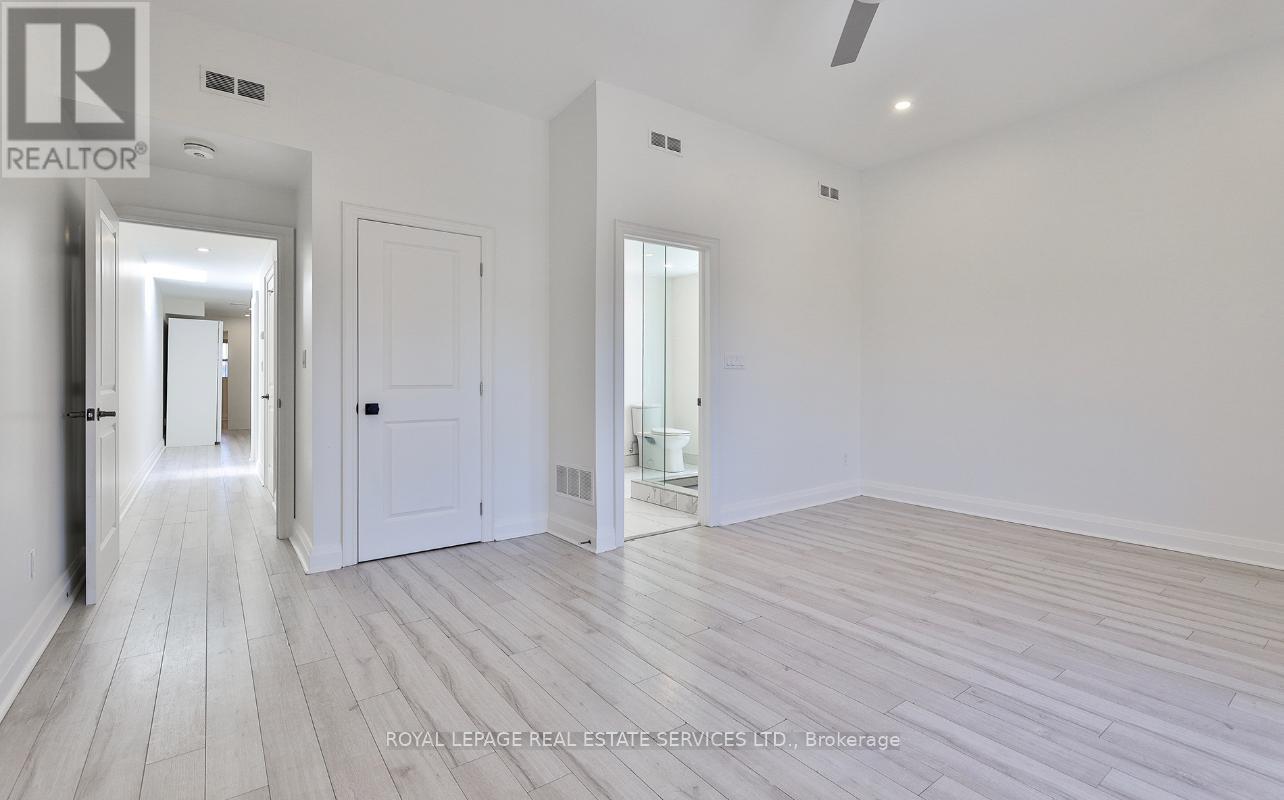 995 Bloor Street W, Toronto, Ontario  M6H 1M1 - Photo 6 - C12023868