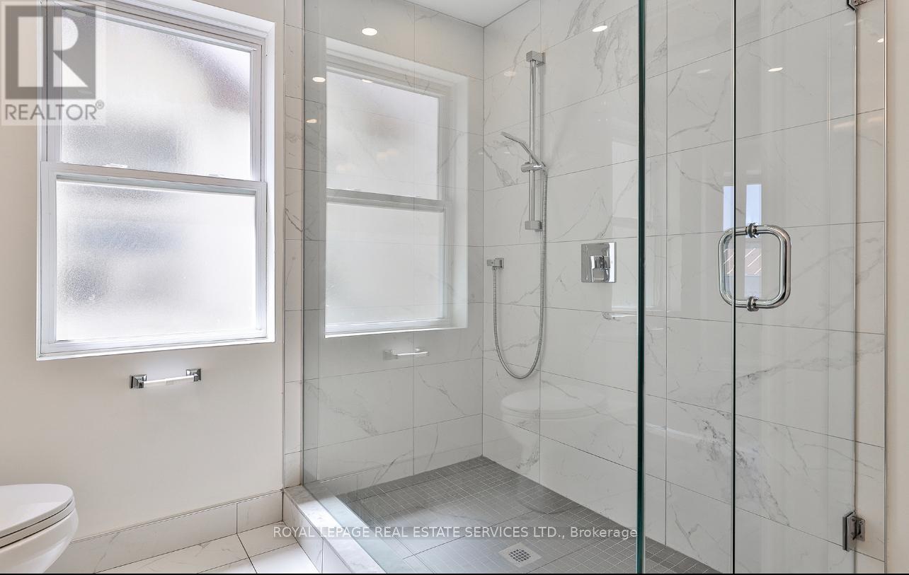 995 Bloor Street W, Toronto, Ontario  M6H 1M1 - Photo 9 - C12023868