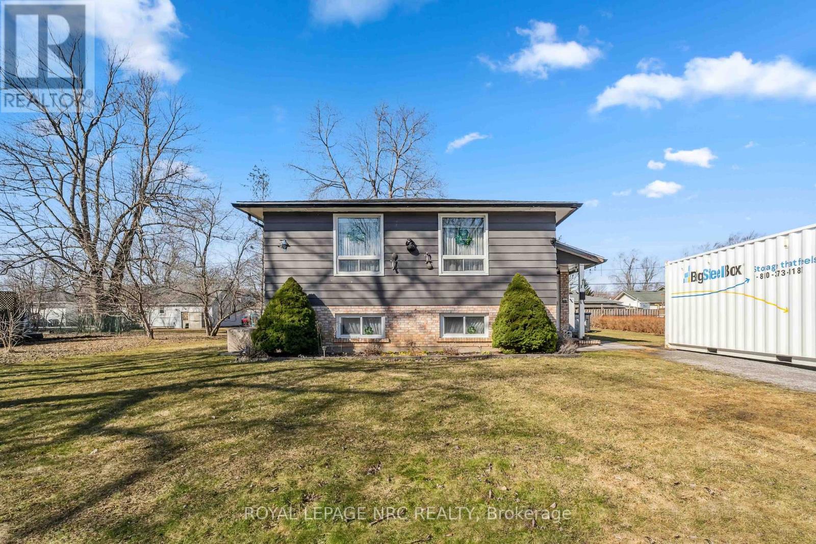 Property at 433 PARKDALE AVENUE image 2